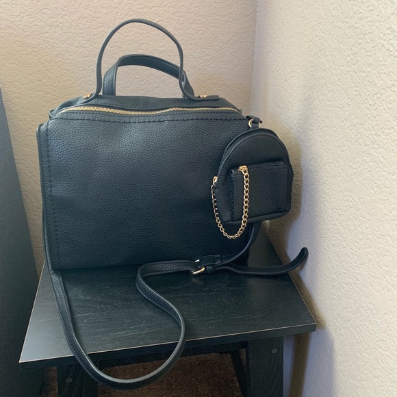 Love Culture Handbags - Black and Gold Purse with Coin Bag